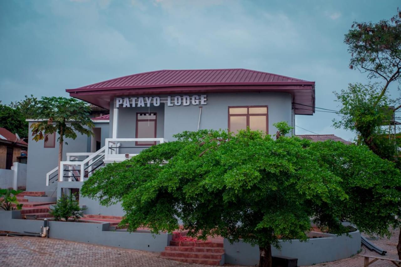 Patayo Lodge Кумаси Экстерьер фото